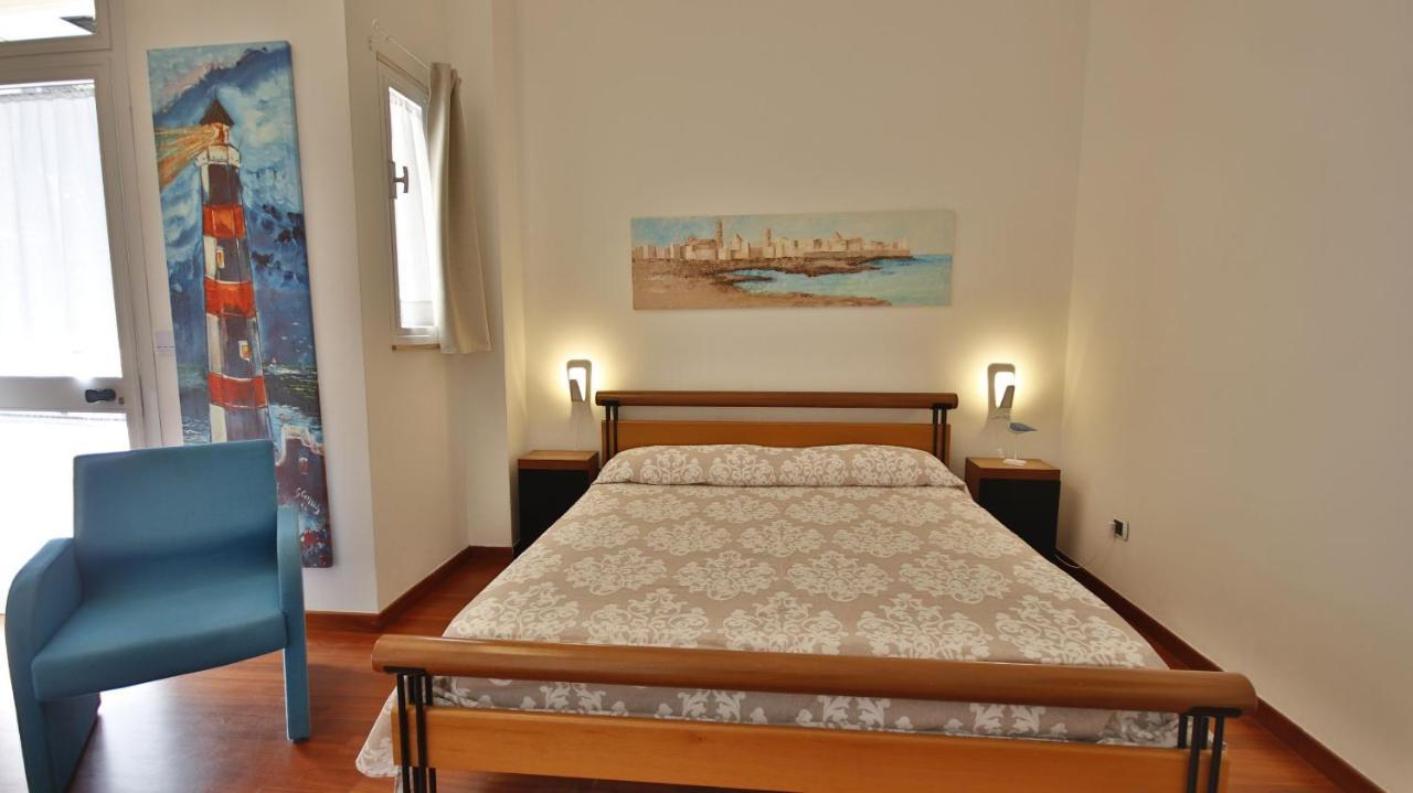 Casa Levante A 75 Mt Dalla Spiaggia Monopoli Exteriör bild
