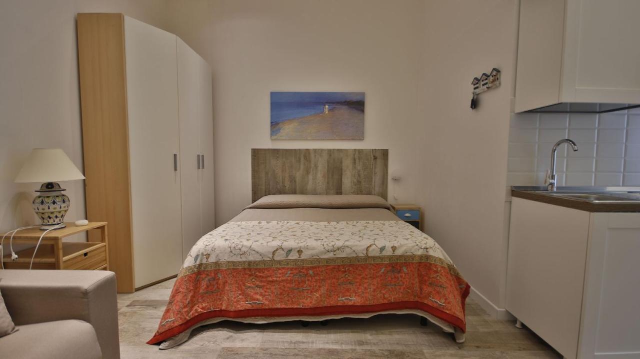 Casa Levante A 75 Mt Dalla Spiaggia Monopoli Exteriör bild