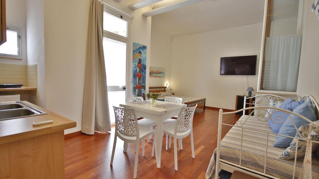 Casa Levante A 75 Mt Dalla Spiaggia Monopoli Exteriör bild