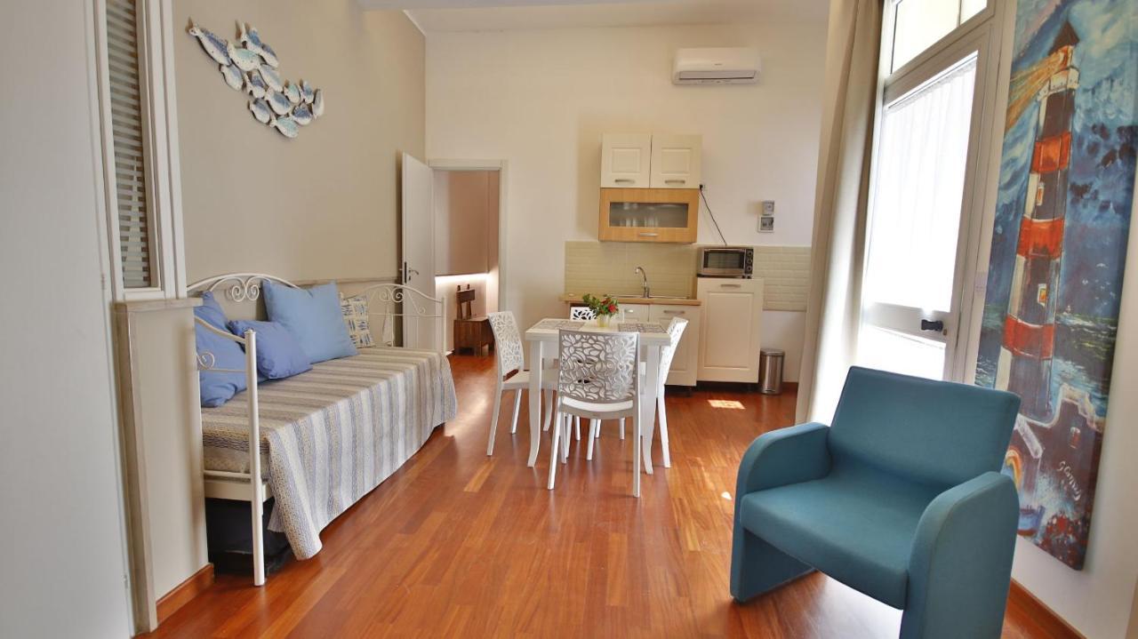 Casa Levante A 75 Mt Dalla Spiaggia Monopoli Exteriör bild