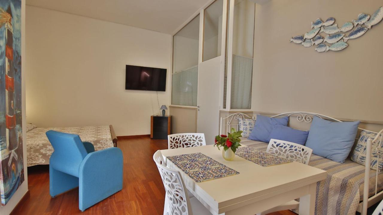 Casa Levante A 75 Mt Dalla Spiaggia Monopoli Exteriör bild